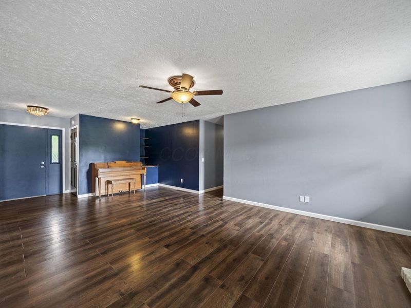 339 Thames Court , London, OH 43140 Photo 33