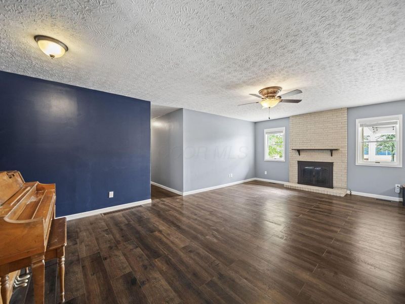 339 Thames Court , London, OH 43140 Photo 36