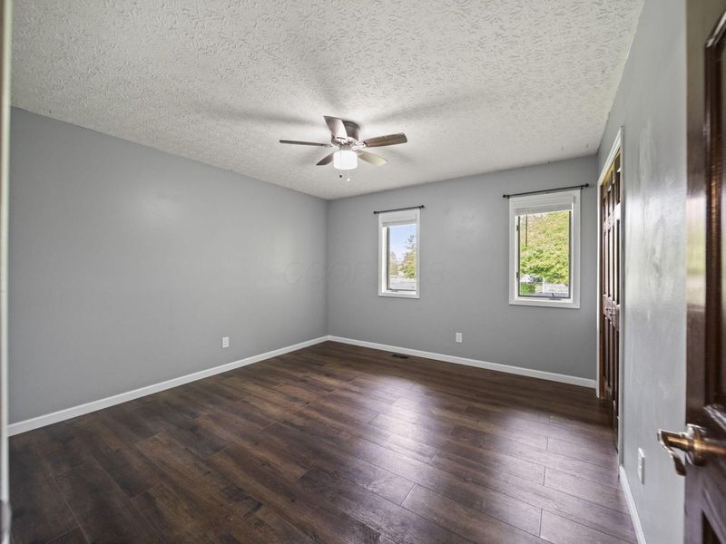 339 Thames Court , London, OH 43140 Photo 52