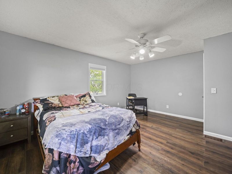 339 Thames Court , London, OH 43140 Photo 57
