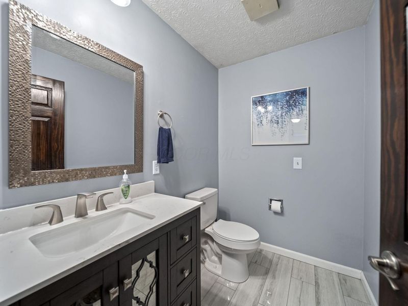 339 Thames Court , London, OH 43140 Photo 64