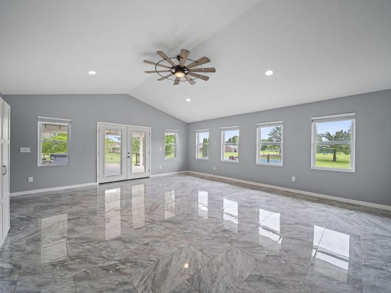 339 Thames Court , London, OH 43140 Photo 67
