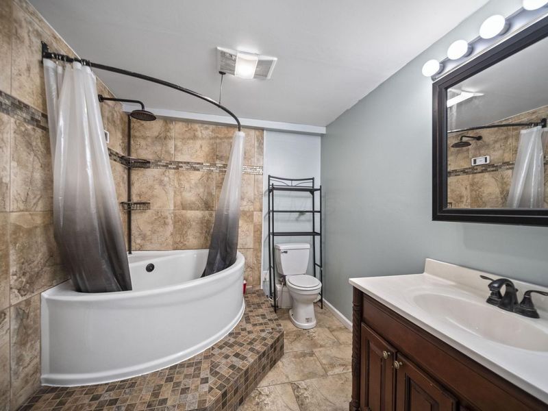 339 Thames Court , London, OH 43140 Photo 77