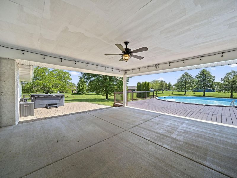 339 Thames Court , London, OH 43140 Photo 82