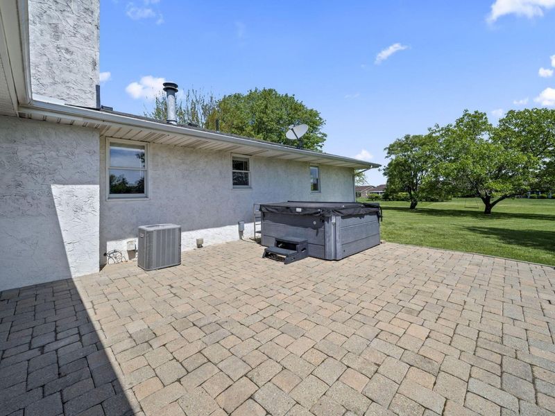 339 Thames Court , London, OH 43140 Photo 86