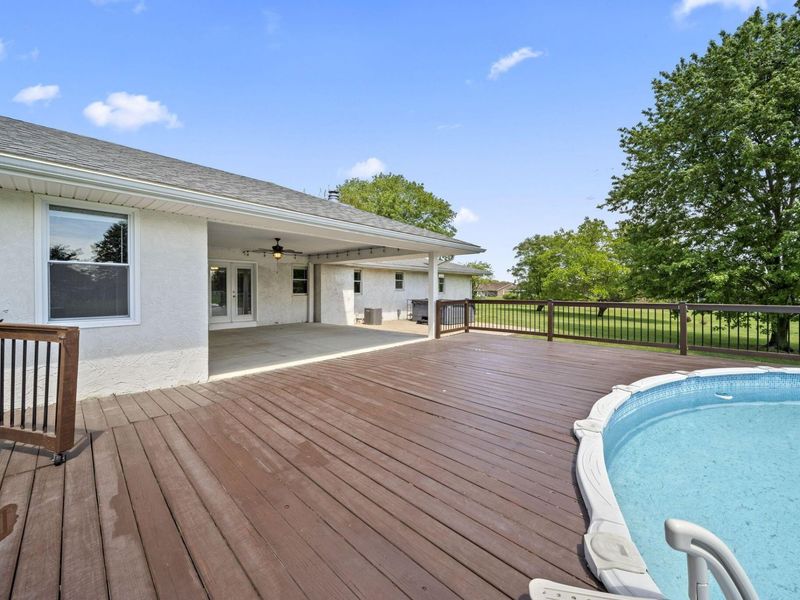 339 Thames Court , London, OH 43140 Photo 92