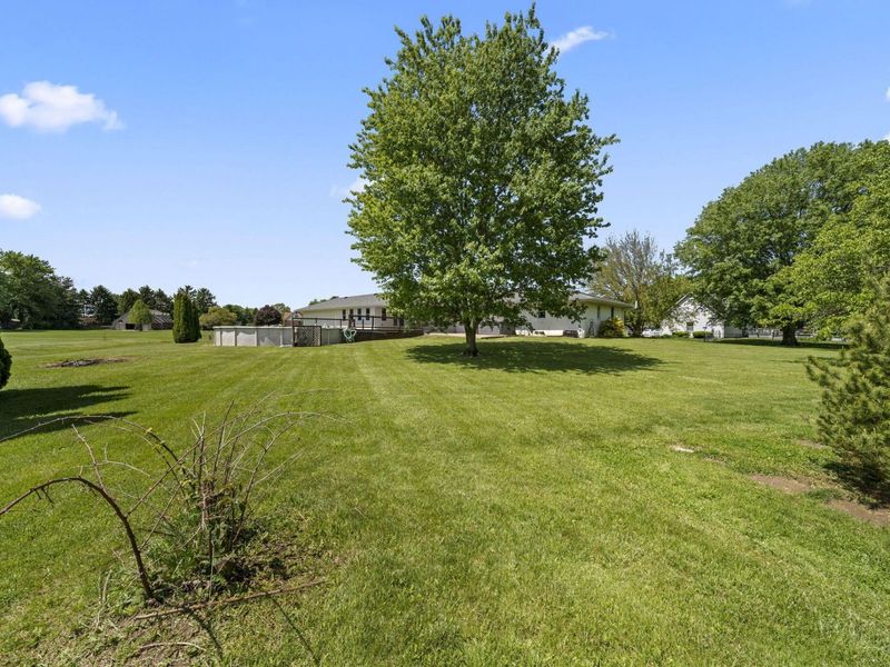 339 Thames Court , London, OH 43140 Photo 97