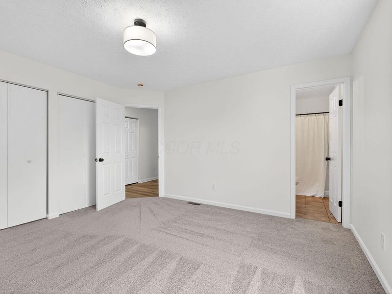 367 Effington Lane, Columbus, OH 43207 Photo 11