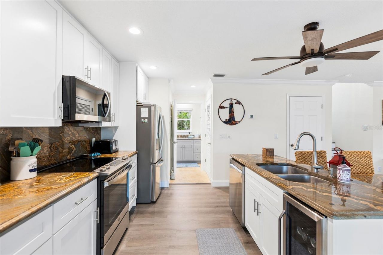 8152 Little Gasparilla Island, Placida, FL 33946 Photo