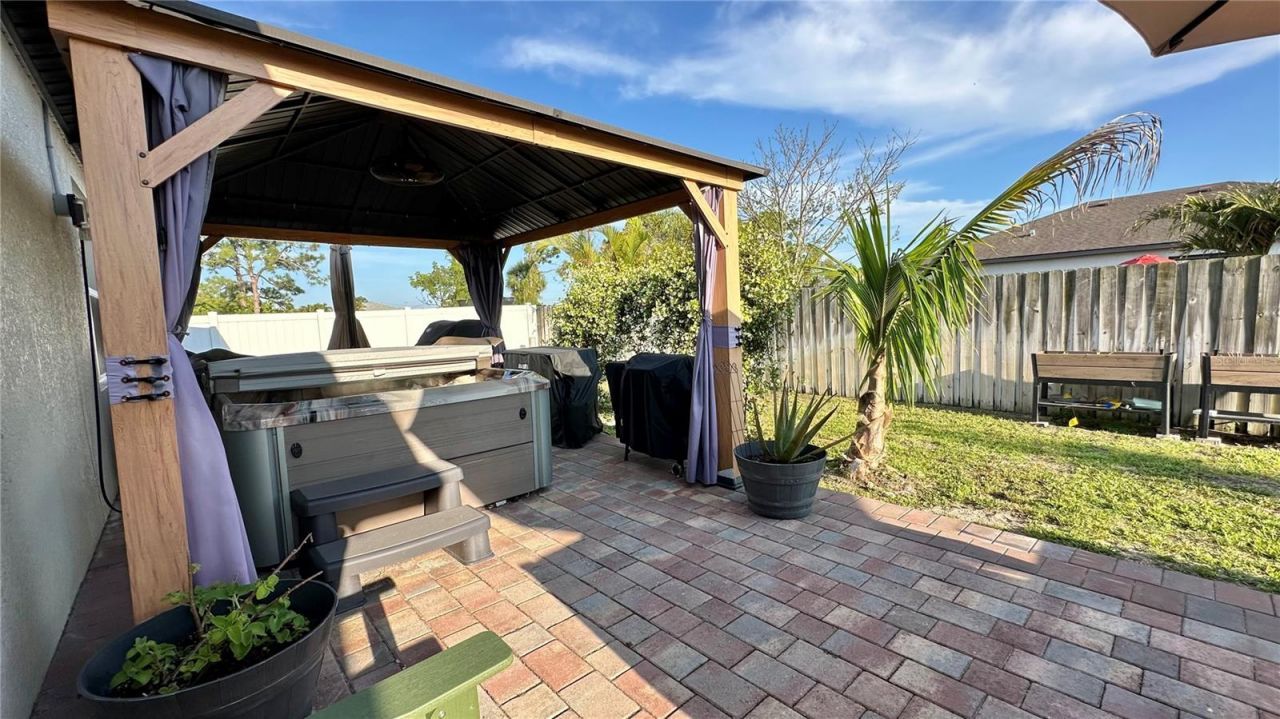 1708 NW 29th Terrace , Cape Coral, FL 33993 Photo