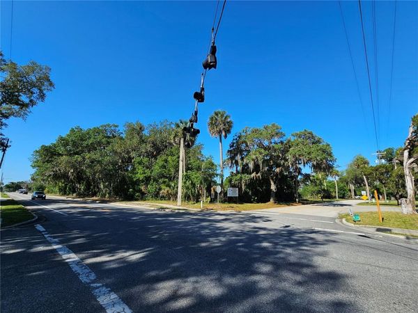 123 W 2ND AVENUE , PIERSON, FL 32180