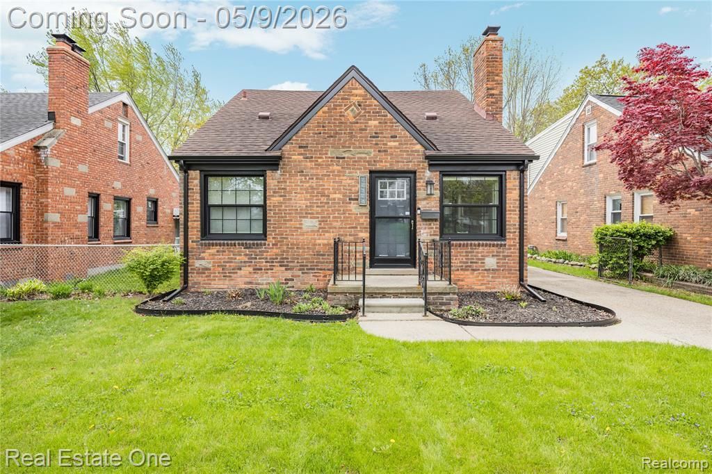 22328 Trombly Street, Saint Clair Shores, MI 48080 Main Photo