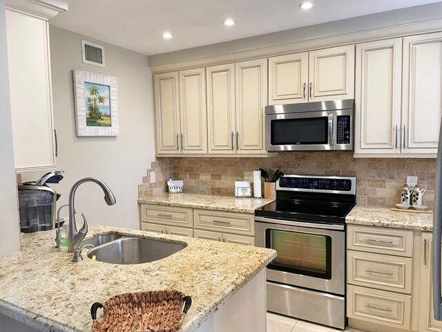 2707 Fairway Drive N, Jupiter, FL 33477 Photo