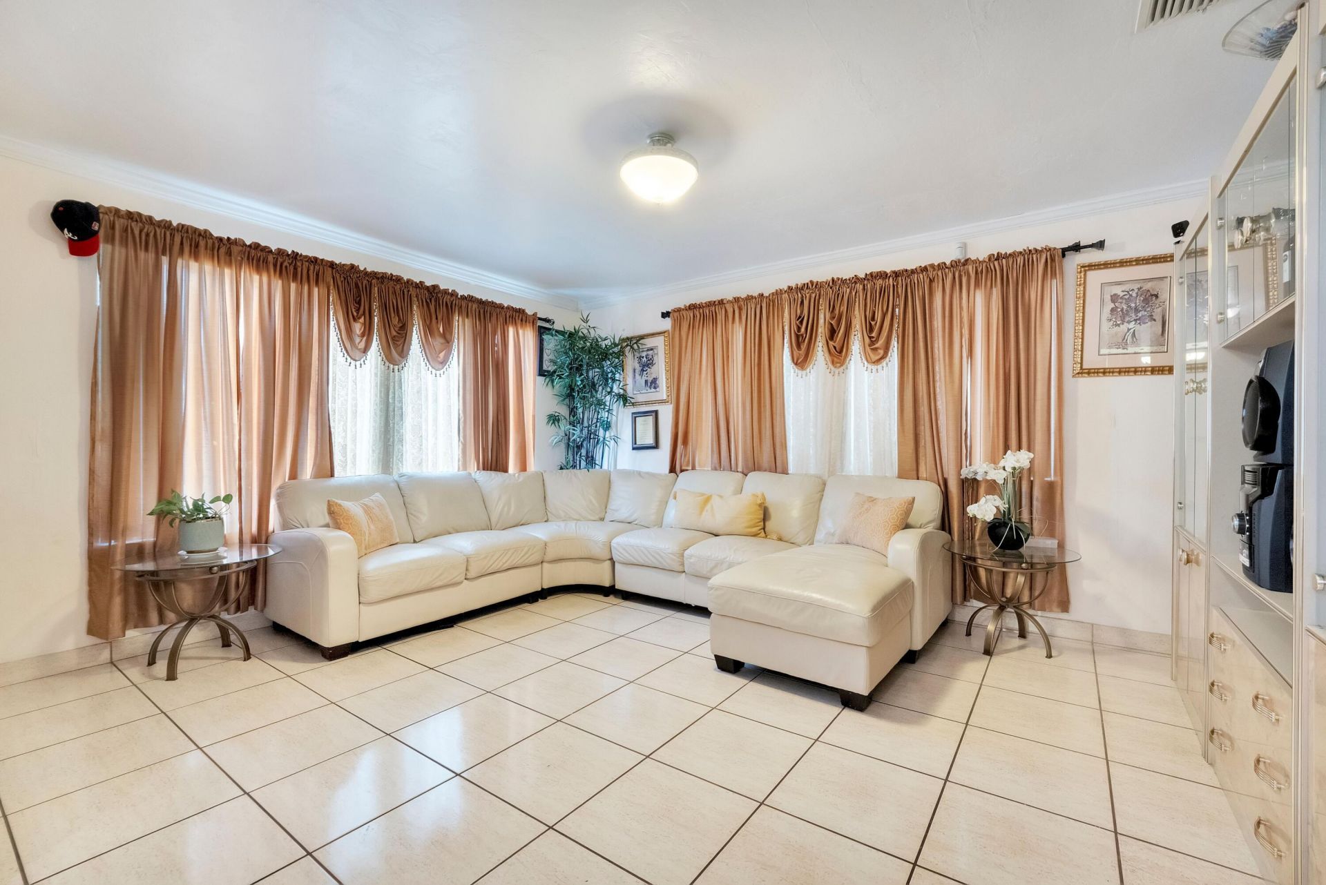 745 NW 46th Street, Miami, FL 33127 Photo