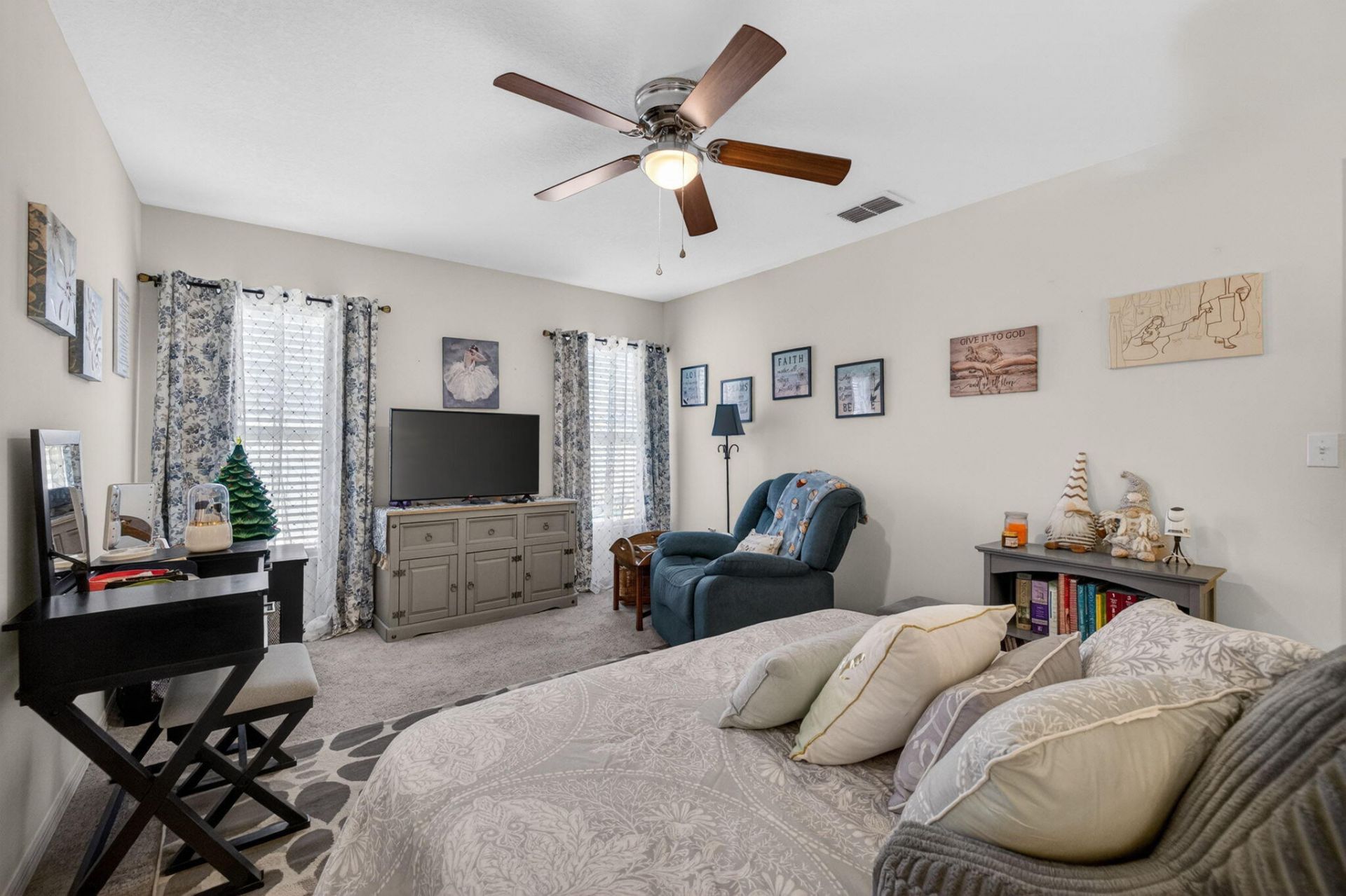 718 SW Curry Street, Port Saint Lucie, FL 34983 Photo