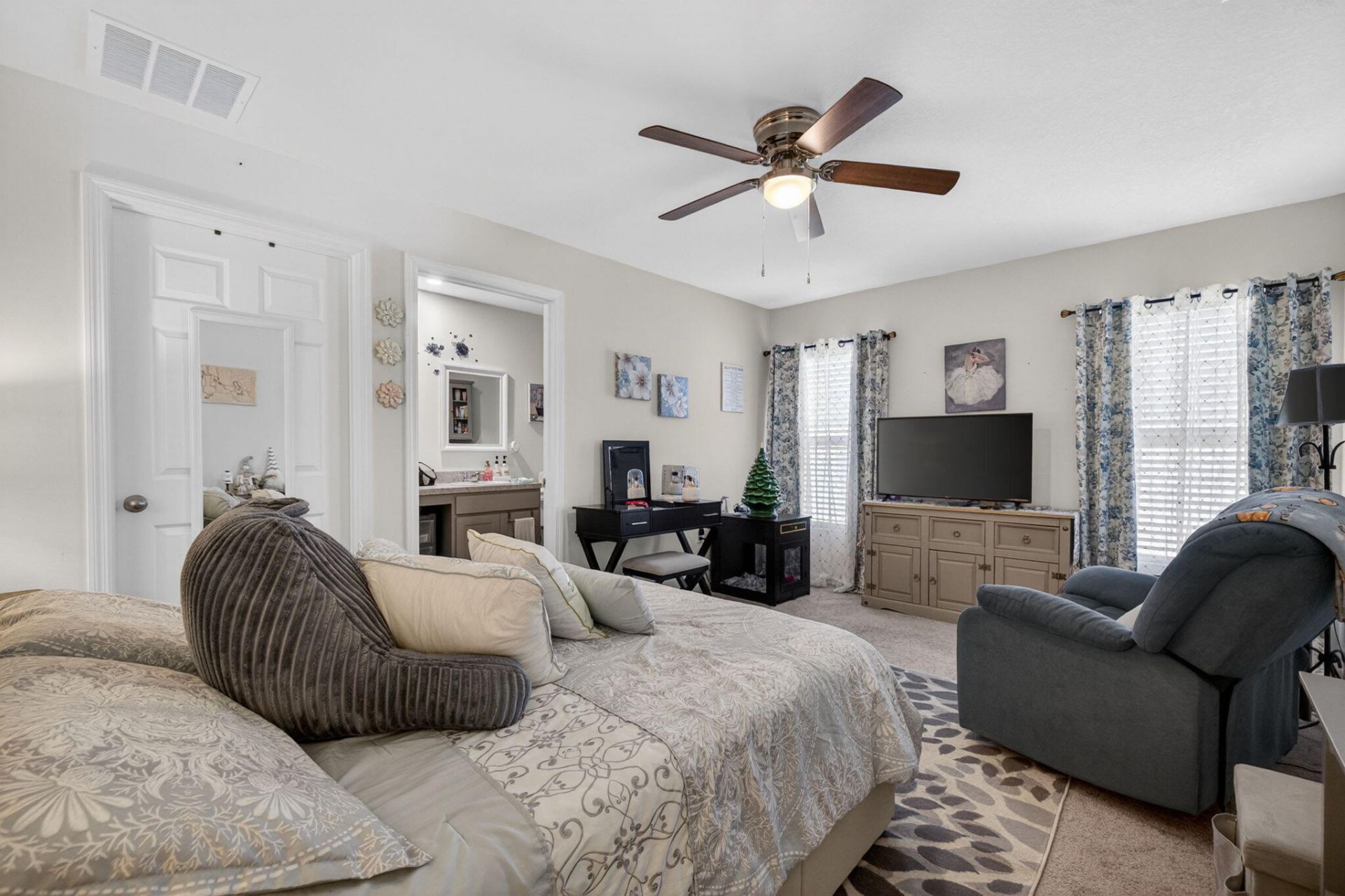 718 SW Curry Street, Port Saint Lucie, FL 34983 Photo
