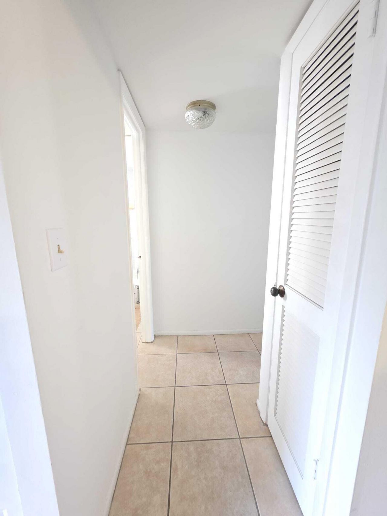 8400 Sunrise Lakes Boulevard, Unit 107, Sunrise, FL 33322 Photo