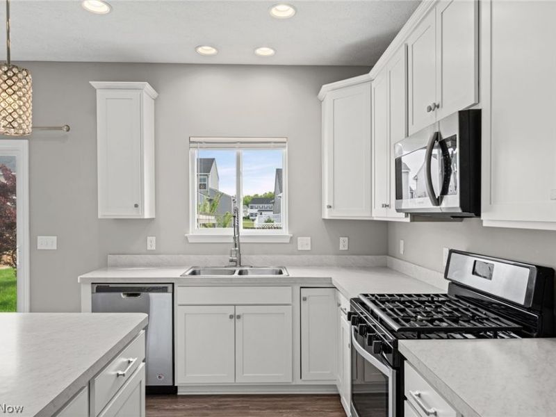 37272 Sandy Ridge Drive , North Ridgeville, OH 44039 Photo 7