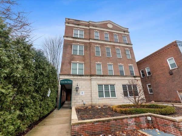 2500 Green Bay Road , Unit 201, Evanston, IL 60201