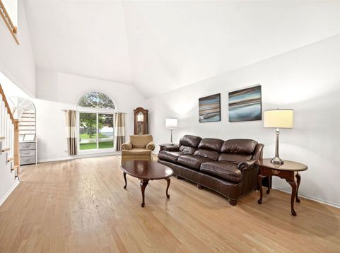 Main Photo