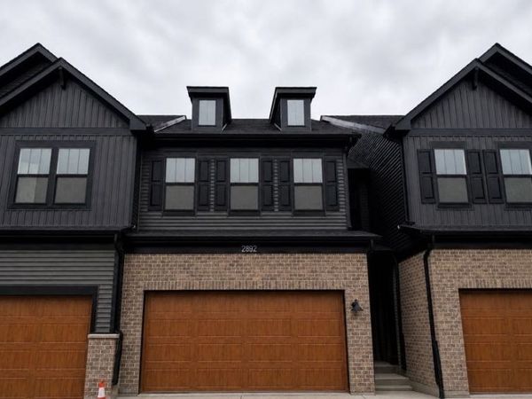 2892 Preserve Circle , Aurora, IL 60502