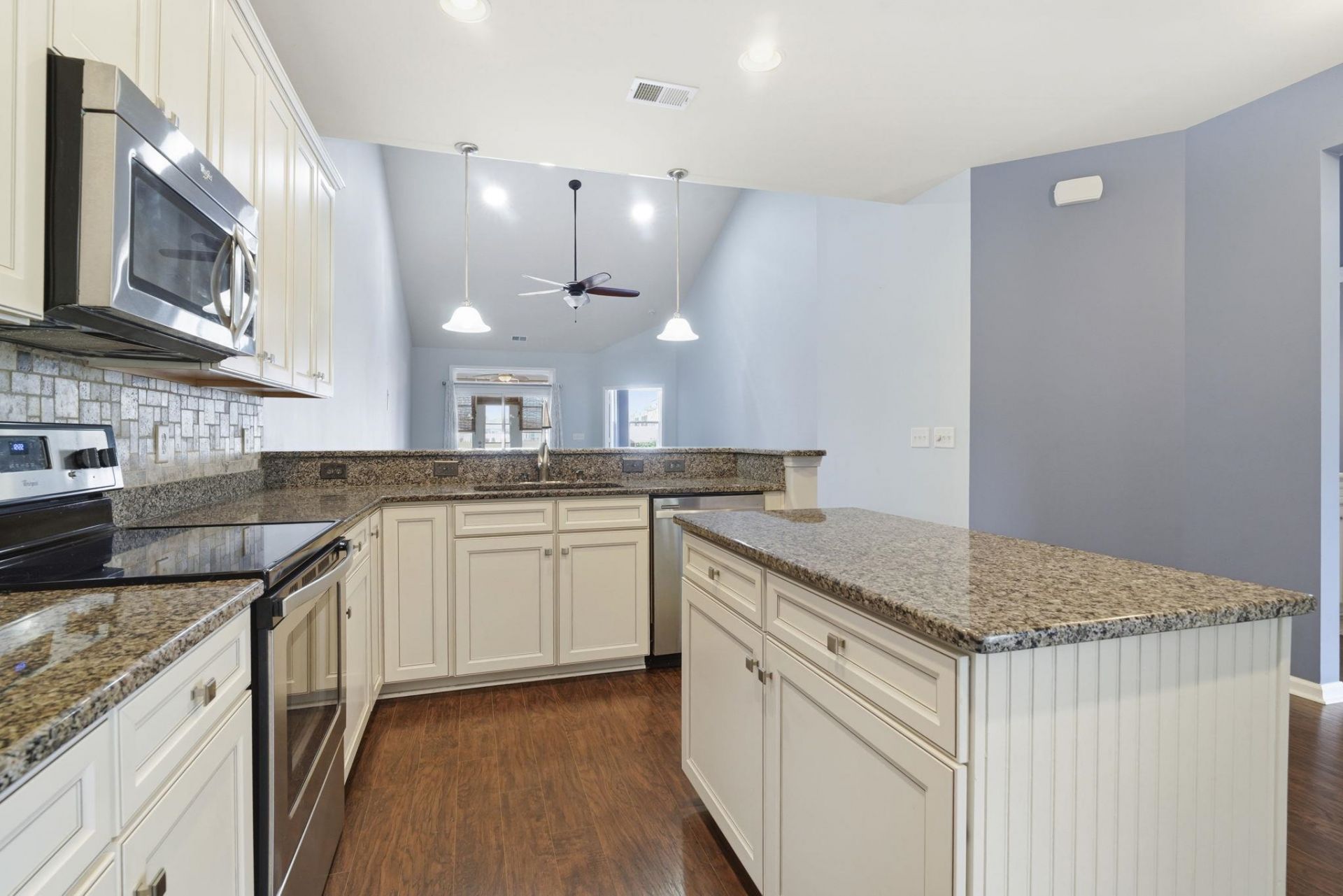 1558 Palmina Loop Photo 9