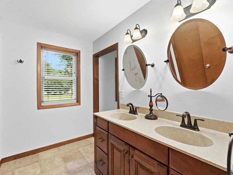 196 Cambria Drive, Dayton, OH 45440 Photo 29