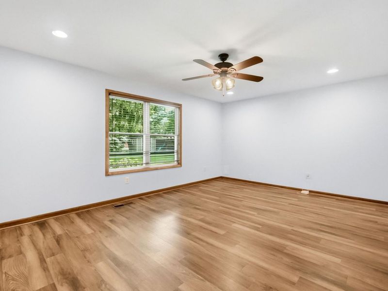 196 Cambria Drive, Dayton, OH 45440 Photo 8