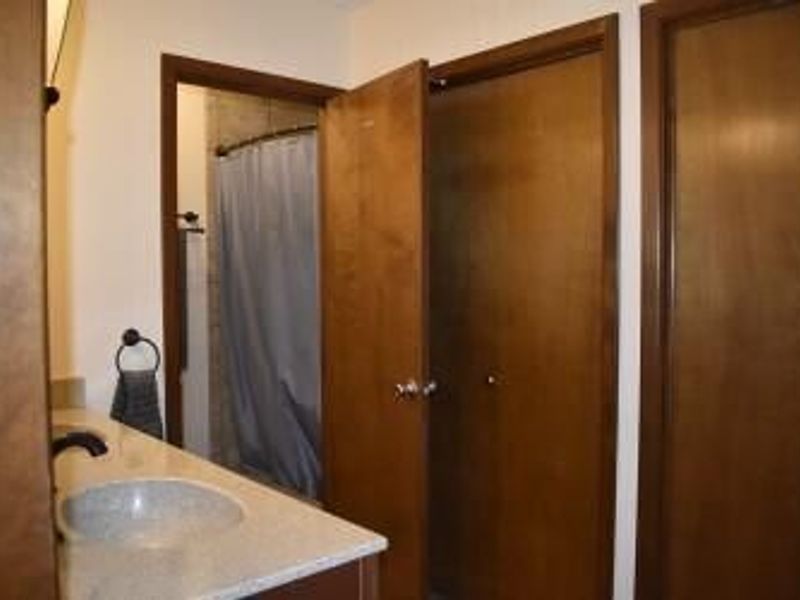 196 Cambria Drive, Dayton, OH 45440 Photo 9