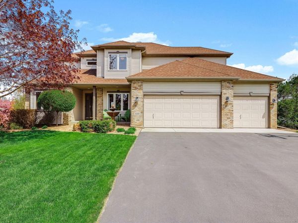 9289 Icosa Street, Lakeville, MN 55044