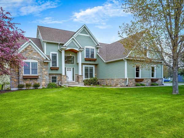 1101 Maple Drive, Hudson, WI 54016