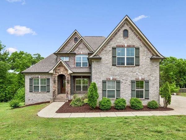 232 Amana Dr, Lebanon, TN 37087