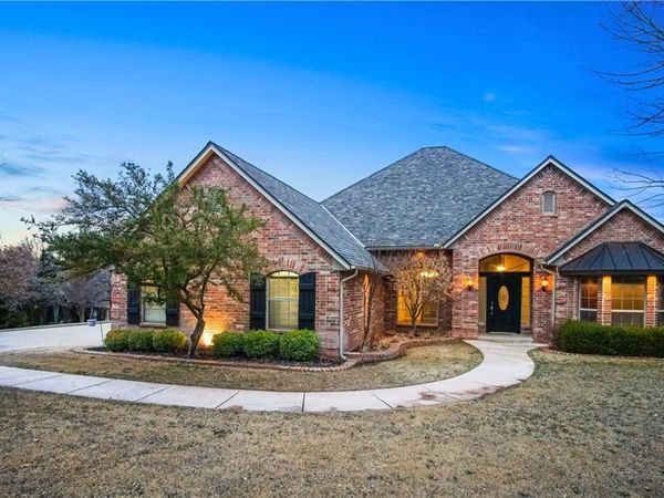 9417 Forest Dale Drive, Oklahoma City, OK 73151