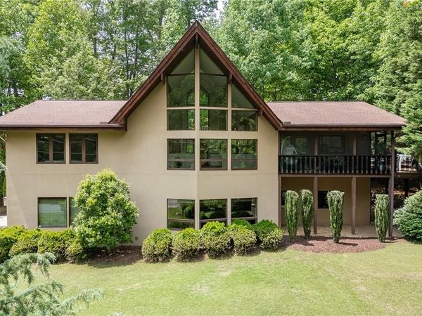 7410 Breeze Bay Road , Cumming, GA 30041