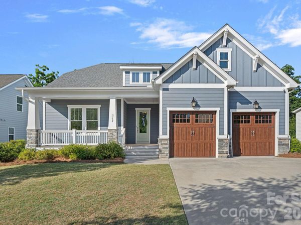 6132 Sandy Point Lane, Belmont, NC 28012