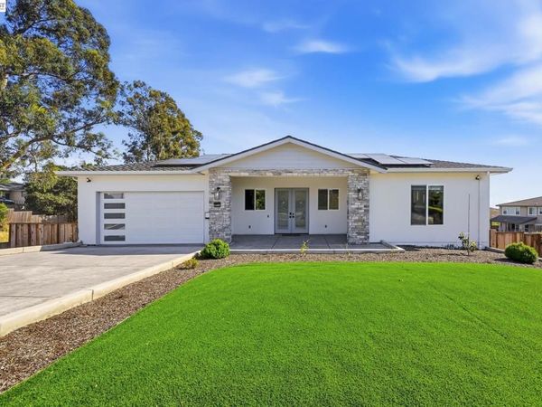 4683 Proctor Rd, Castro Valley, CA 94546