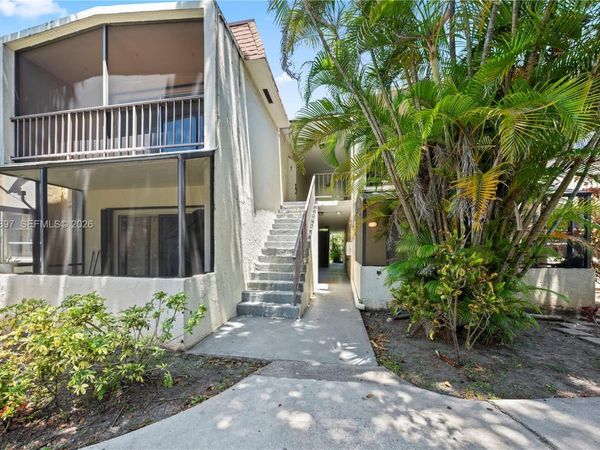 7829 Miller Dr , Unit B205, Miami, FL 33155