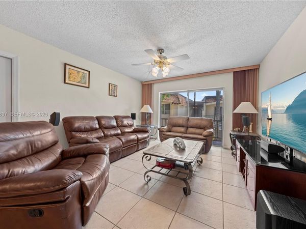 7829 Miller Dr, Unit B205, Miami, FL 33155