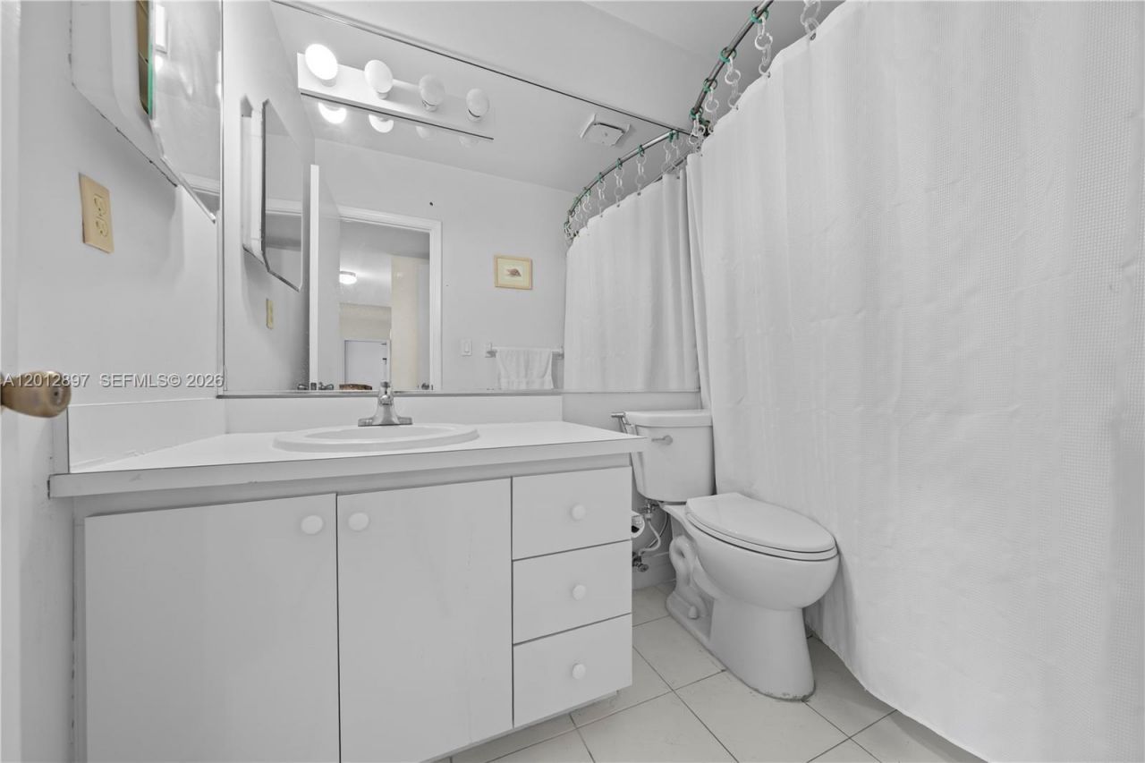 7829 Miller Dr , Unit B205, Miami, FL 33155 Photo