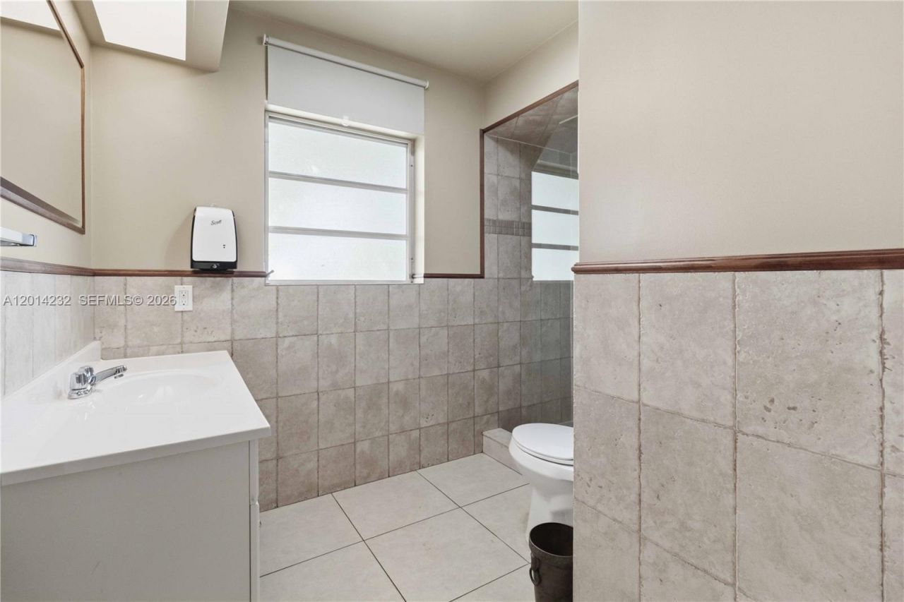 1501 Arthur St, Unit 6, Hollywood, FL 33020 Photo