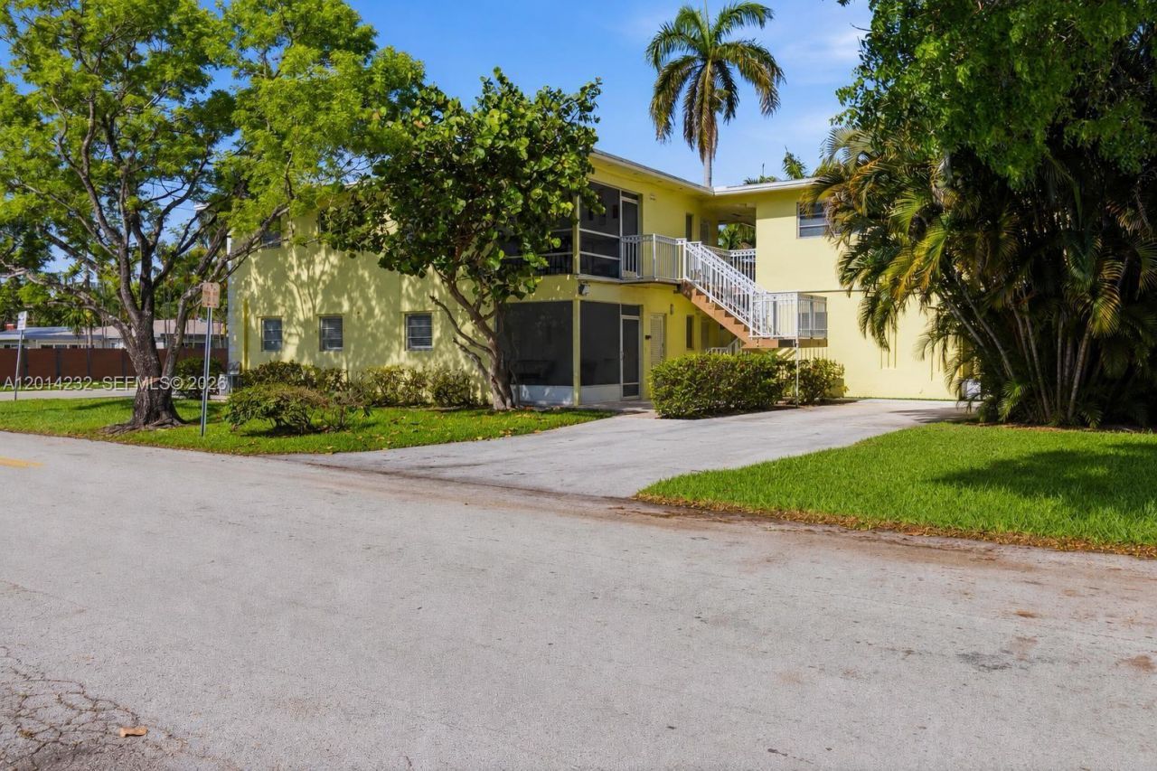 1501 Arthur St, Unit 6, Hollywood, FL 33020 Photo