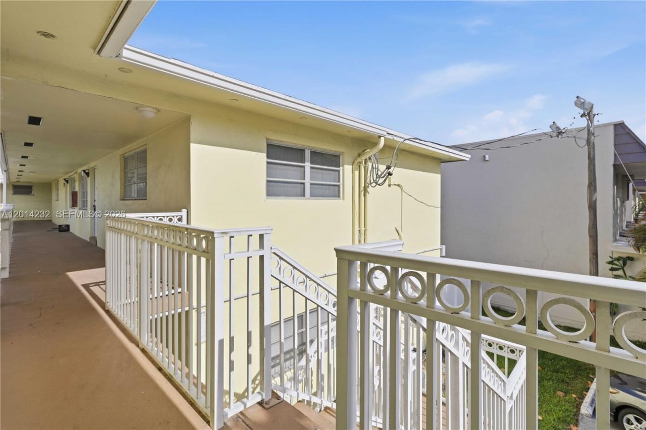 1501 Arthur St, Unit 6, Hollywood, FL 33020 Photo