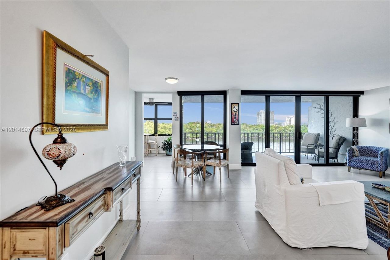 936 Intracoastal Dr, Unit 4F, Fort Lauderdale, FL 33304 Photo