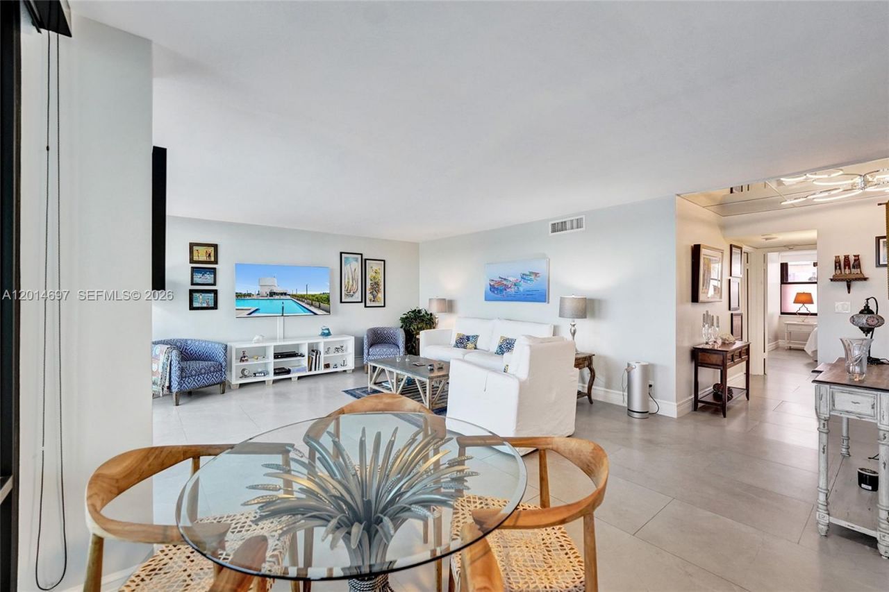 936 Intracoastal Dr, Unit 4F, Fort Lauderdale, FL 33304 Photo