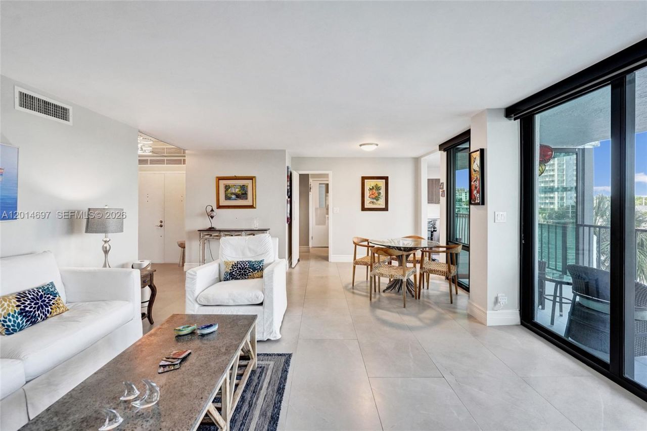 936 Intracoastal Dr, Unit 4F, Fort Lauderdale, FL 33304 Photo