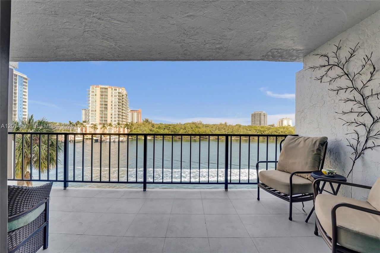 936 Intracoastal Dr, Unit 4F, Fort Lauderdale, FL 33304 Photo
