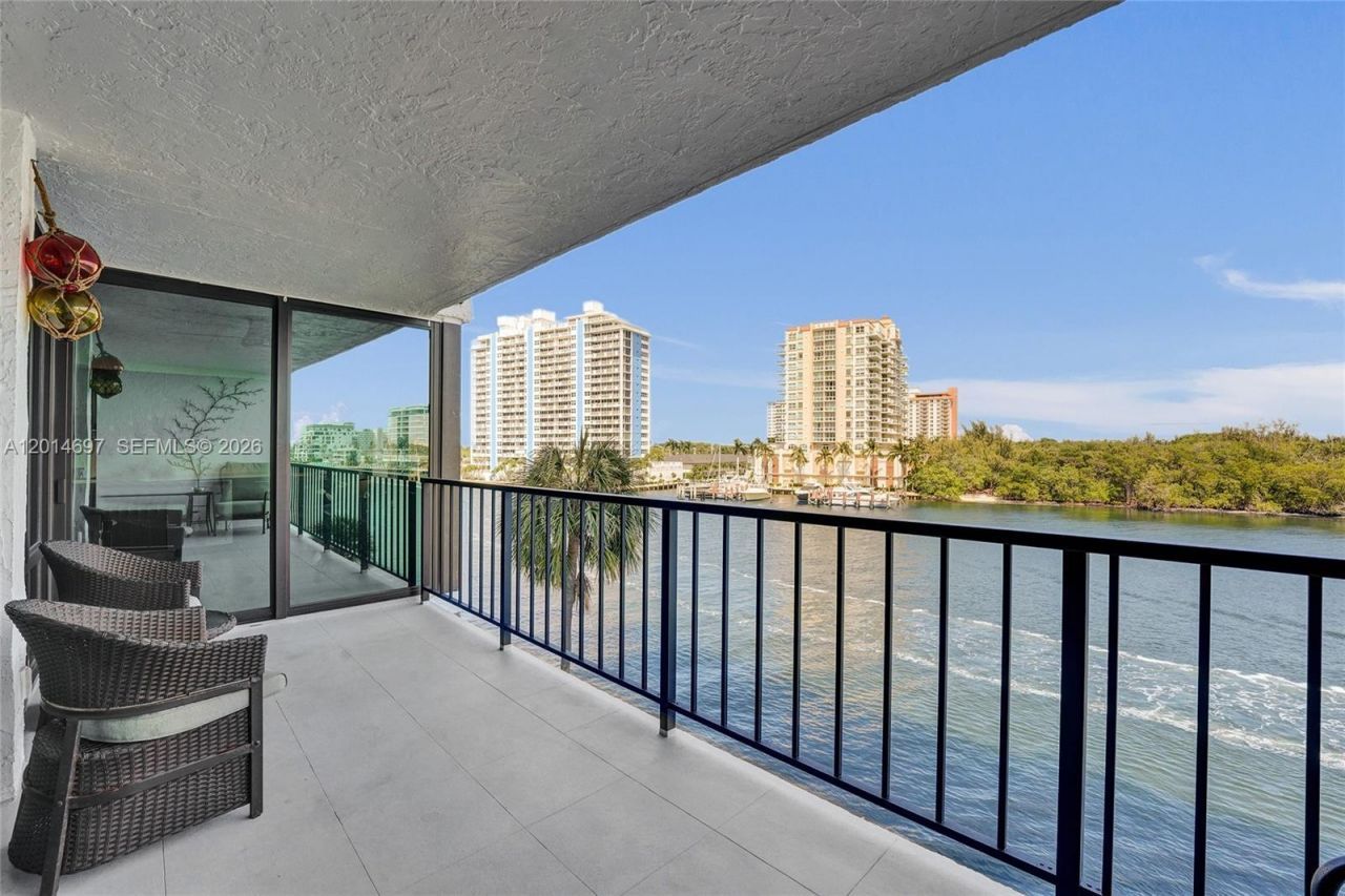 936 Intracoastal Dr, Unit 4F, Fort Lauderdale, FL 33304 Photo