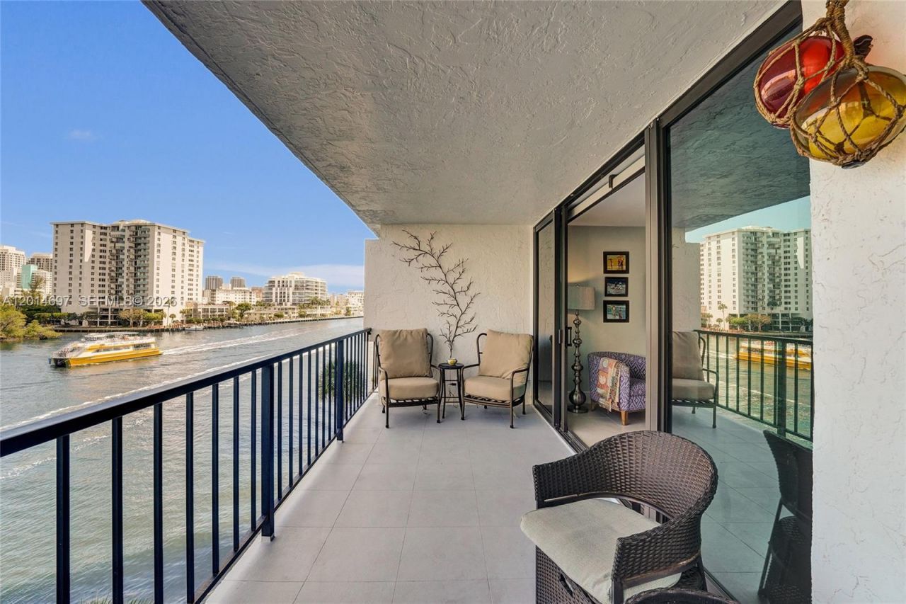 936 Intracoastal Dr, Unit 4F, Fort Lauderdale, FL 33304 Photo