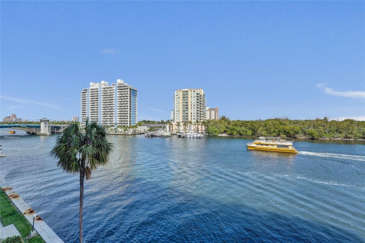936 Intracoastal Dr, Unit 4F, Fort Lauderdale, FL 33304 Photo