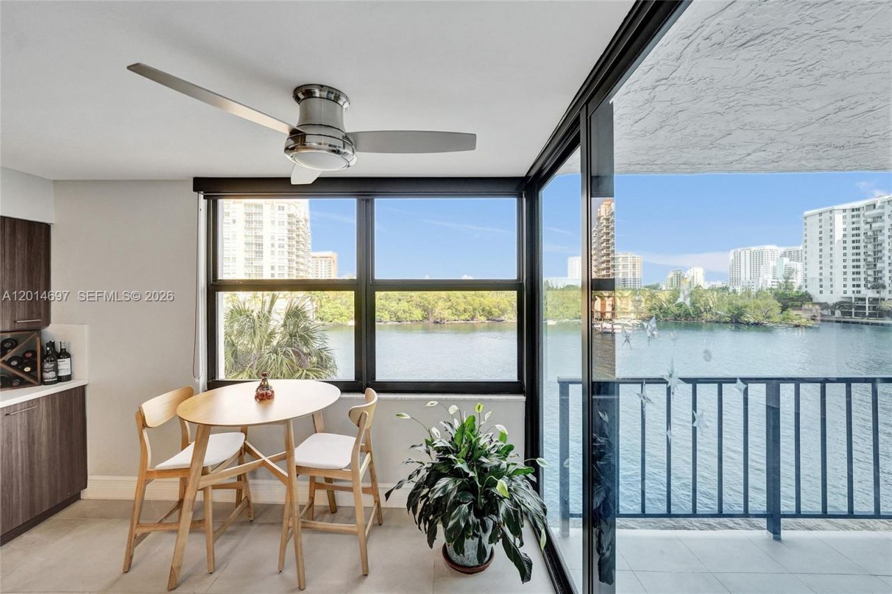 936 Intracoastal Dr, Unit 4F, Fort Lauderdale, FL 33304 Photo